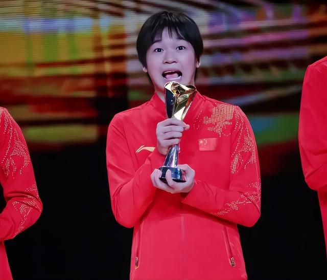 身材发胖风波不到30天，被人民日报点名的全红婵，让多少黑粉脸红