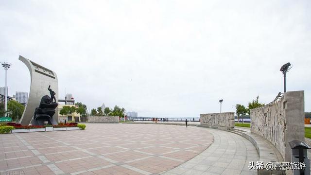 佳木斯知青广场：镌刻在黑土地上的青春史诗