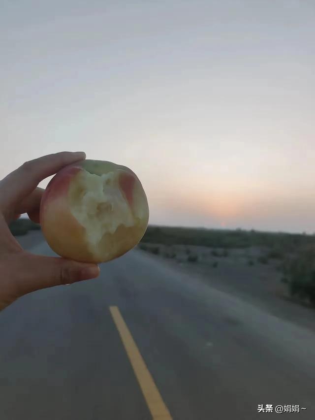 想一个迅速返贫，就劝他去旅游，你对这句话怎么看？