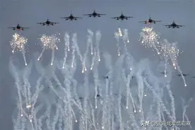 台当局未等来美军航母，却招来大陆战机警慑，辽宁舰突然南下图片