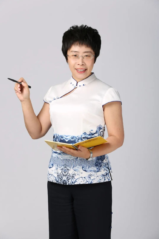 北大才女蒙曼50岁仍未婚，被问最想嫁给谁，她的回答却出人意料