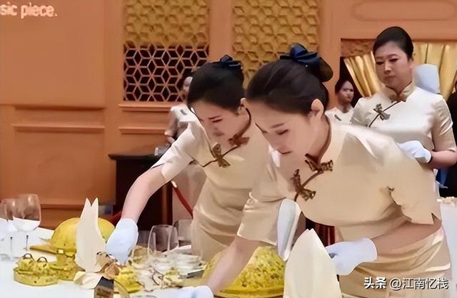 央视国宴上的那瓶水火了！不是娃哈哈，更不是农夫山泉