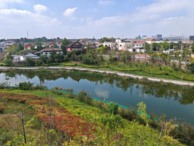 初秋时节探访礼泉县泥河生态公园