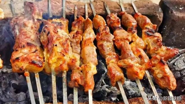 新疆两地上榜！乘火车赏冬攻略请收好～