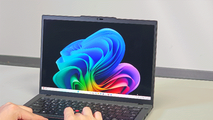 ThinkPad T14 Gen 6 AI元启版上手体验：延续经典，用AI助力降本增效