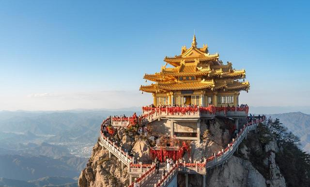 谁说河南只有少林寺？洛阳这波操作，把郑州开封都整不会了。
