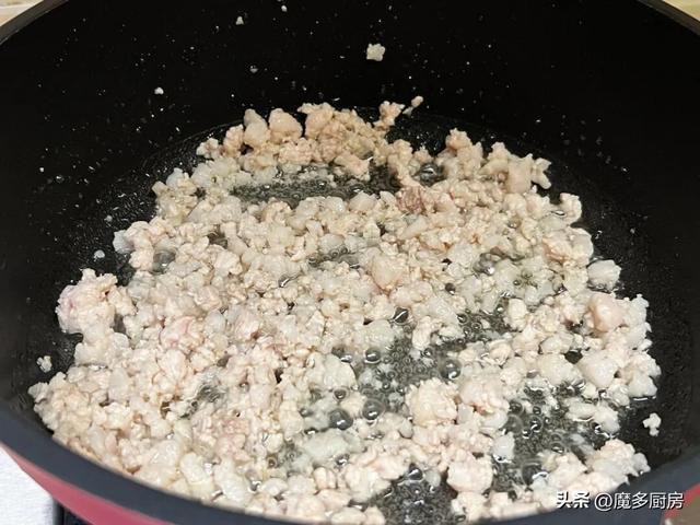 晒晒母女二人的午餐，两道家常菜，简单好做又下饭