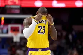 回顾NBA总决赛9次横扫之旅，东契奇与欧文避免了尴尬却伤害了老詹图片