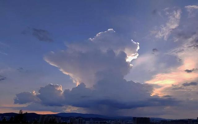 云朵竟是气候杀手？看似软萌无害	，聚集起来能催生致命暴雨洪水？