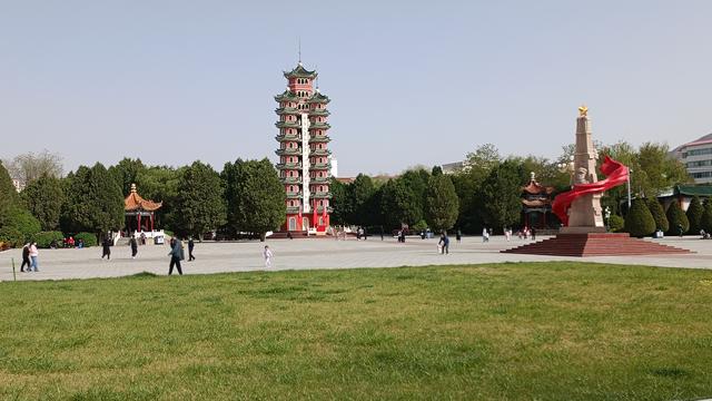 第八站：参观会宁会师楼，尝武胜驿地道羊肉