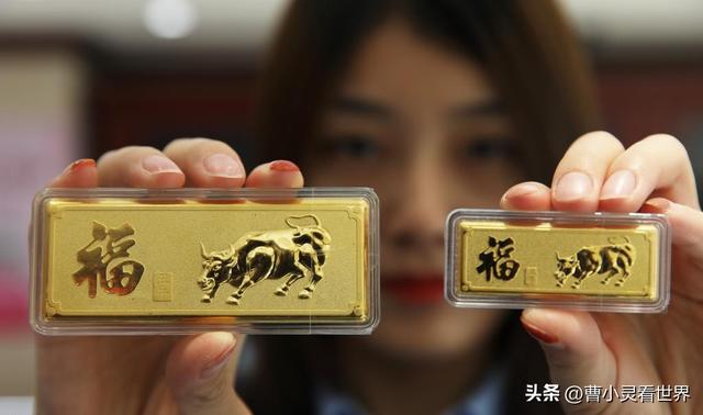 26年金价还会涨?撕裂的行业：上游狂欢，下游金店关店潮