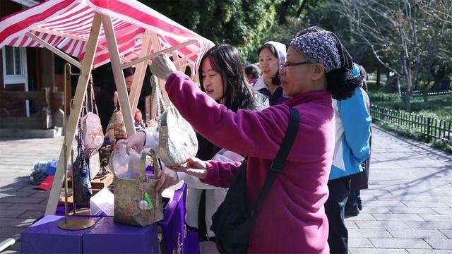 市集、咖啡、非遗……海淀这个公园的秋，好逛又好玩