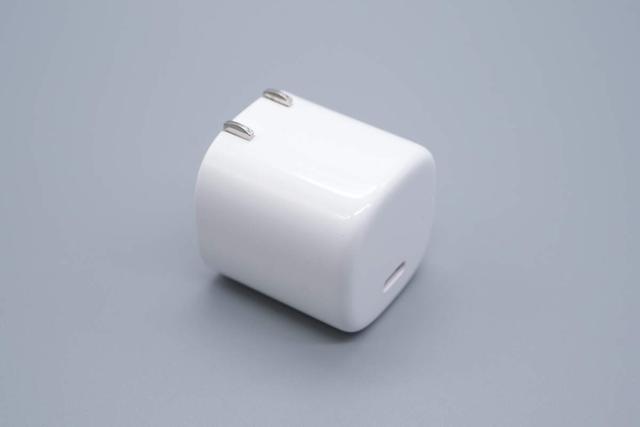 小米新款45W氮化镓小布丁充电器拆解，这些不同点需要注意