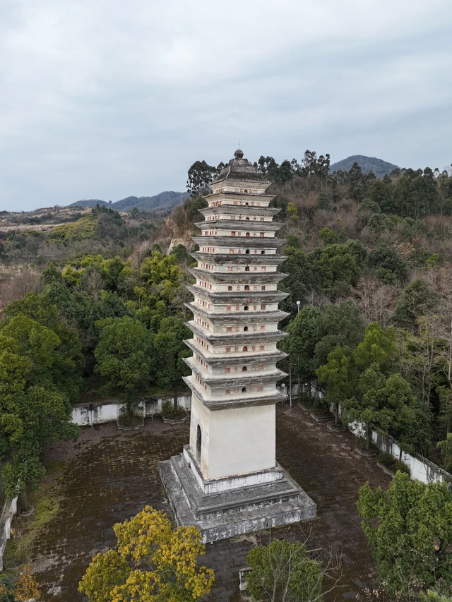 20元住一晚包三餐的小众千年古寺，就在成都1.2h直达的这里！