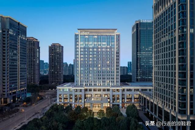 不止于经典：费尔蒙如何在中国讲述“值得铭记的时刻”