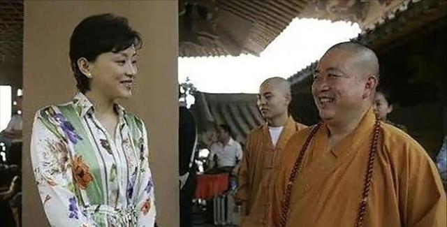 女星们的 “开光” 黑料炸锅：除了李湘之外，一波女星也被拖下水