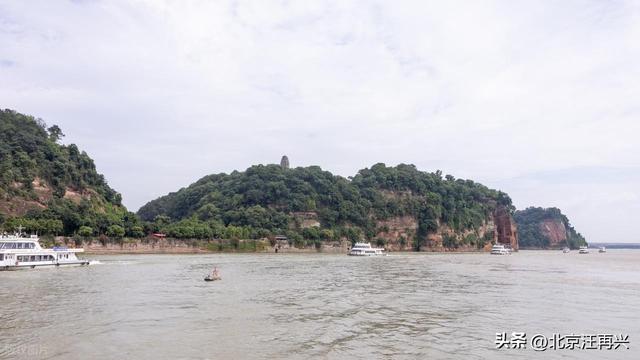 南海观音，无锡大佛，浙江普陀……看大佛，坐卧，还数乐山乐