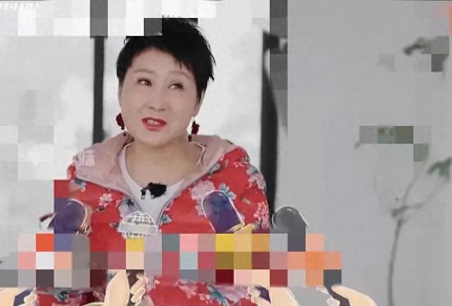 万万没想到！口无遮拦的张凯丽，因阅兵上的一句话，口碑反转了