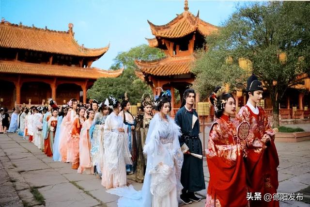 跟着央视秋晚游德阳｜8天长假来德阳，一键解锁“穿越、国潮、美食、治愈”全体验！