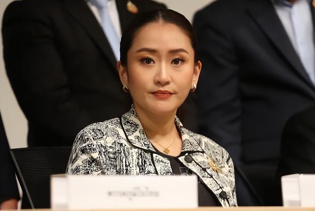 洪森终于等到了？他信最高判15年，刑事法院正式出手，曼谷将变天