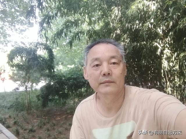 64岁的我，常常怀疑自己是不是活成了一个笑话