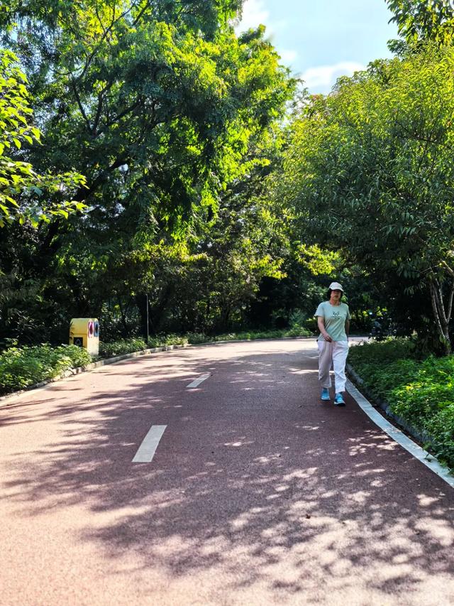 桂林：乐骑青山绿水间！