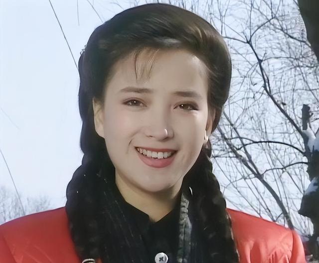 何晴告别礼仅2天，恶心一幕出现！临终前住院照流出，好友曝遗愿