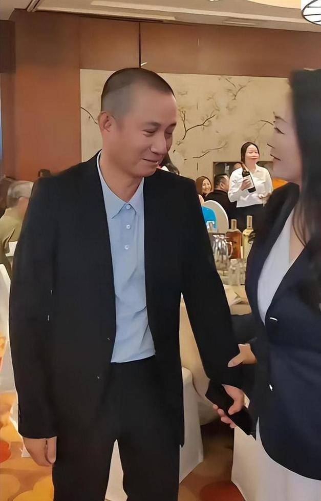 人前正人君子，人后流氓头子，假戏真做，这七位男星太令人作呕