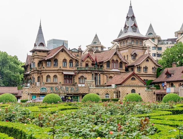 叮！你有一份上海秋日漫步地图待解锁→