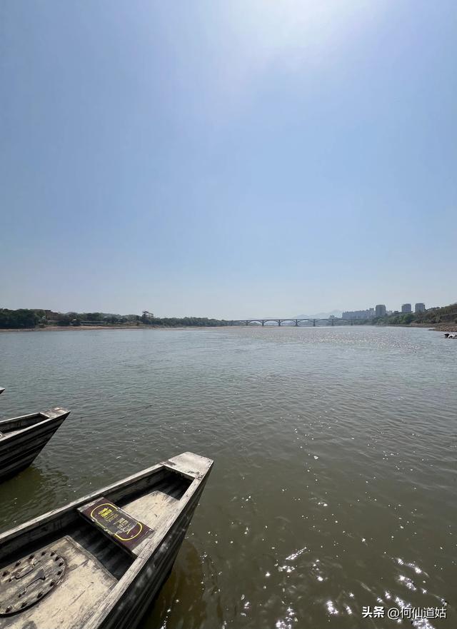 赣州建春门浮桥，江西一绝，属于国宝