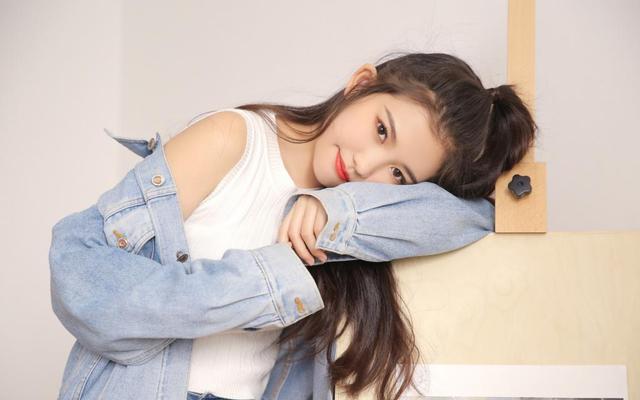 女生宠物死了怎么安慰？别劝她别哭，陪着她就好