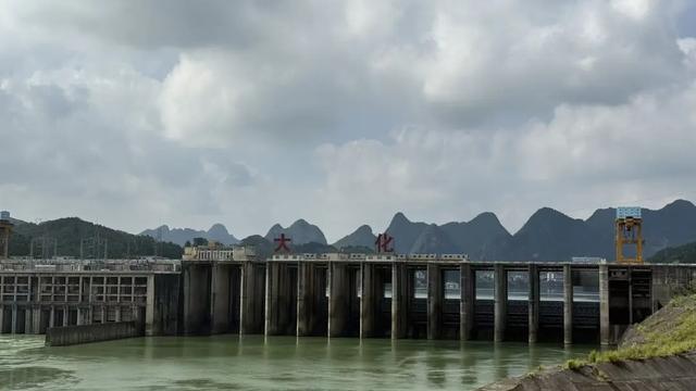 大化秘境：在红水河畔，看见中国最魔幻的山水与最挣扎的民族文化