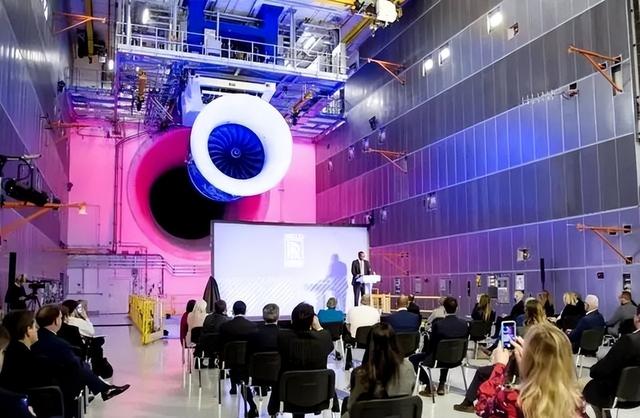 绝不向中国低头？宁愿裁员9000人卖公司，也不将技术转让给中国