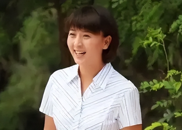 闫学晶道歉不到24小时，担心的一幕发生了，赵本山一个字都没说错