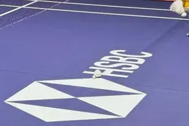 李诗沣2-0压轴晋级，中国9胜2负！印尼公开赛大爆冷，男双、混双世界第3爆冷出局！图片