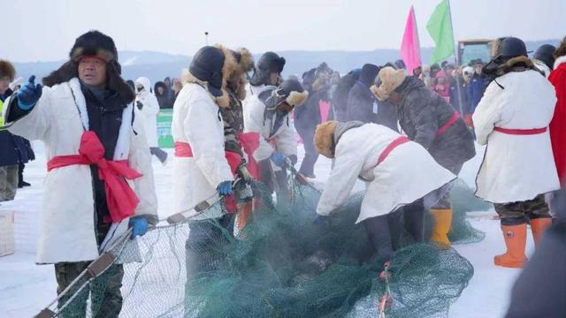 头鱼10888元成交！净月潭首届“潭鱼飞雁”冬捕活动启幕