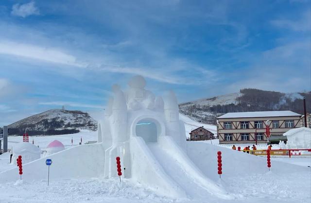 呼伦贝尔市第七届冰雪日暨牙克石凤凰山冰糖葫芦冰雪艺术季系列活动盛大启幕！