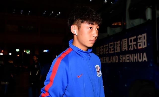 鲁能后悔吗？标价400万将国脚级锋霸出售，如今他已成国足主力