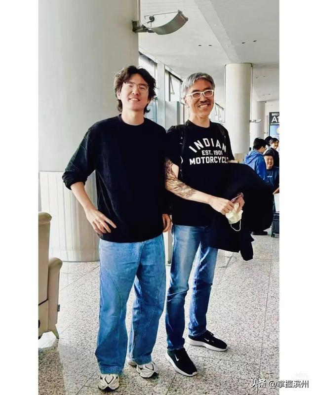 屠颖儿子发文：爸爸在跑步机上摔倒，意外离开了我们；他这一生过得非常精彩，我会照顾好自己和妈妈