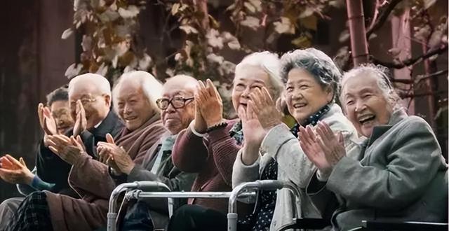 中国将迎来死亡高峰？22年去世1041万人，23年1110万，去年多少？