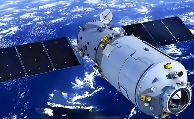 星链4400颗卫星降轨！堵死中国航天，480公里轨道争夺战已打响？