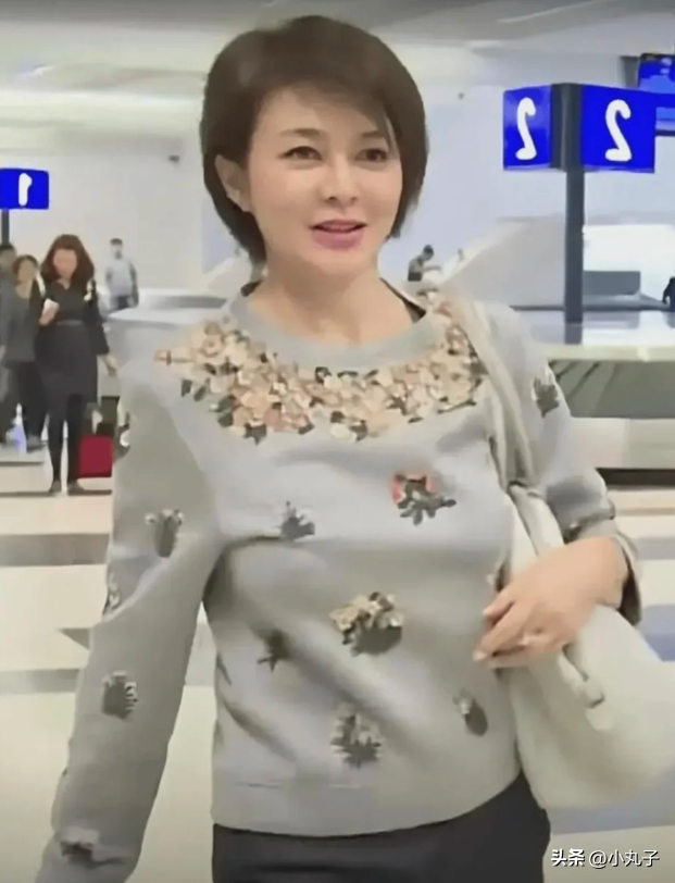 63岁关之琳脸像发包，变化好大，感觉不自然，一旦医美就回不去了