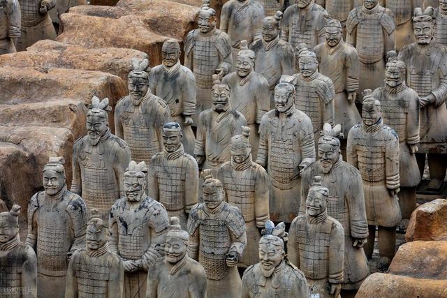 水泥做的“兵马俑”？120元看这个，很多人说太坑了！