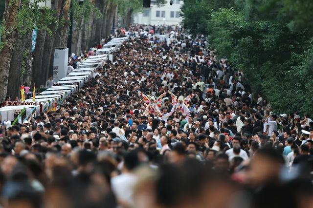 新华社聚焦！新民大街“新新新”带来“火热活”，赶紧来打卡~