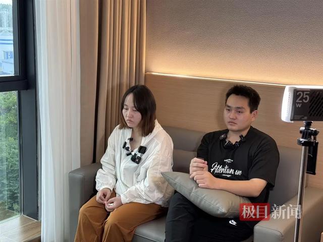 男子毒杀儿女出庭受审！逼喝3瓶农药，孩子挣扎抓烂床，父亲冷眼拍照