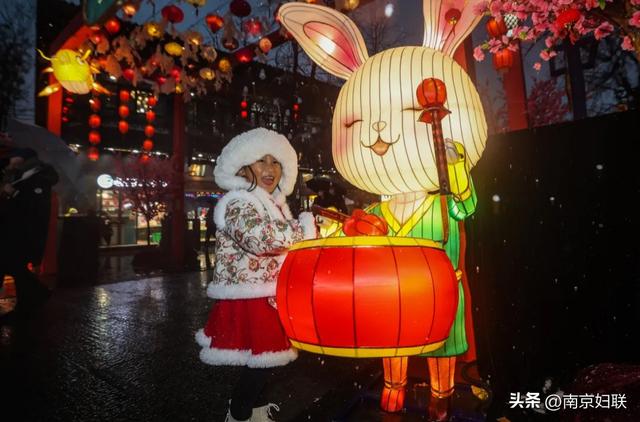 就在今晚，亮灯！