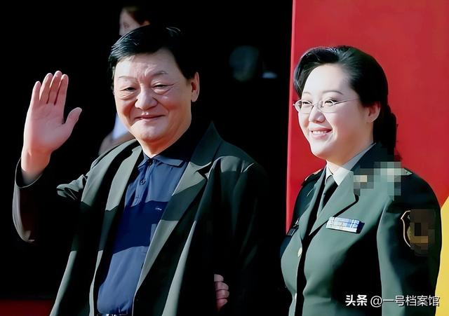 一路走好，继何晴后又一名人离世，儿子是他，死亡原因令人唏嘘！