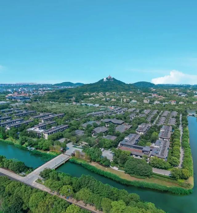 人民日报:不要烂在家里，人必须要出门，才能感觉自己是在活着