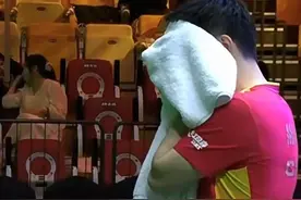 沙特大满贯新消息：国乒1天4大爆冷，痛失4名冠军，史上罕见图片