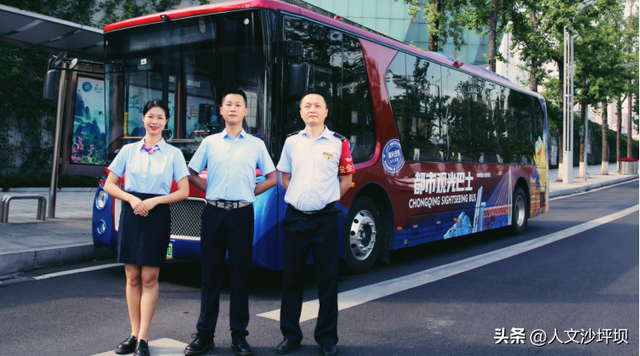 重庆红色旅游专线发车啦！10 分钟从千年古镇穿越到革命岁月，红岩巴士带你触摸历史的温度！
